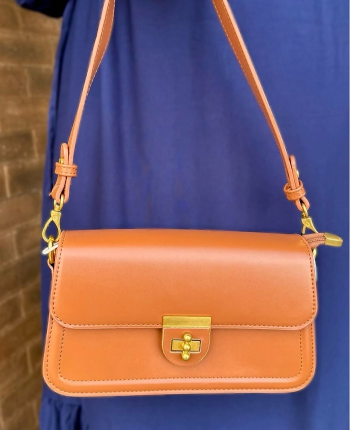 Bolsa Tiracolo com Alça Transversal Removível