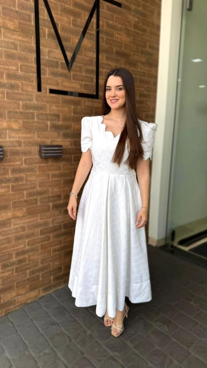 VESTIDO MIDI BRANCO
M