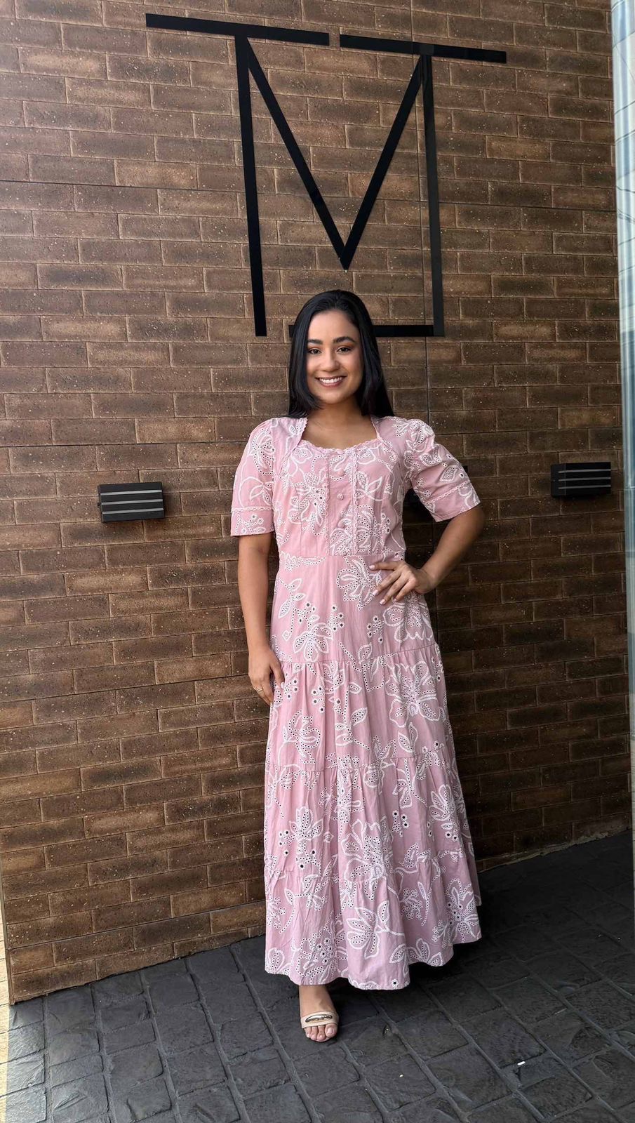 Vestido Bordado Floral - Image 3