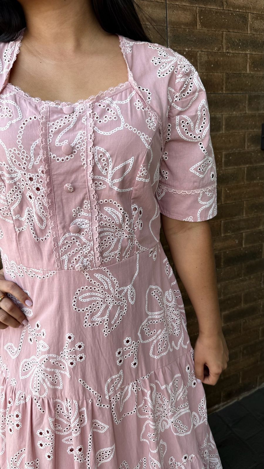 Vestido Bordado Floral - Image 2