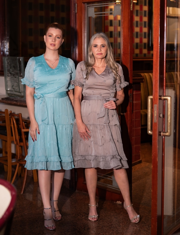 Vestido Midi com Bordados e Babados - Image 7
