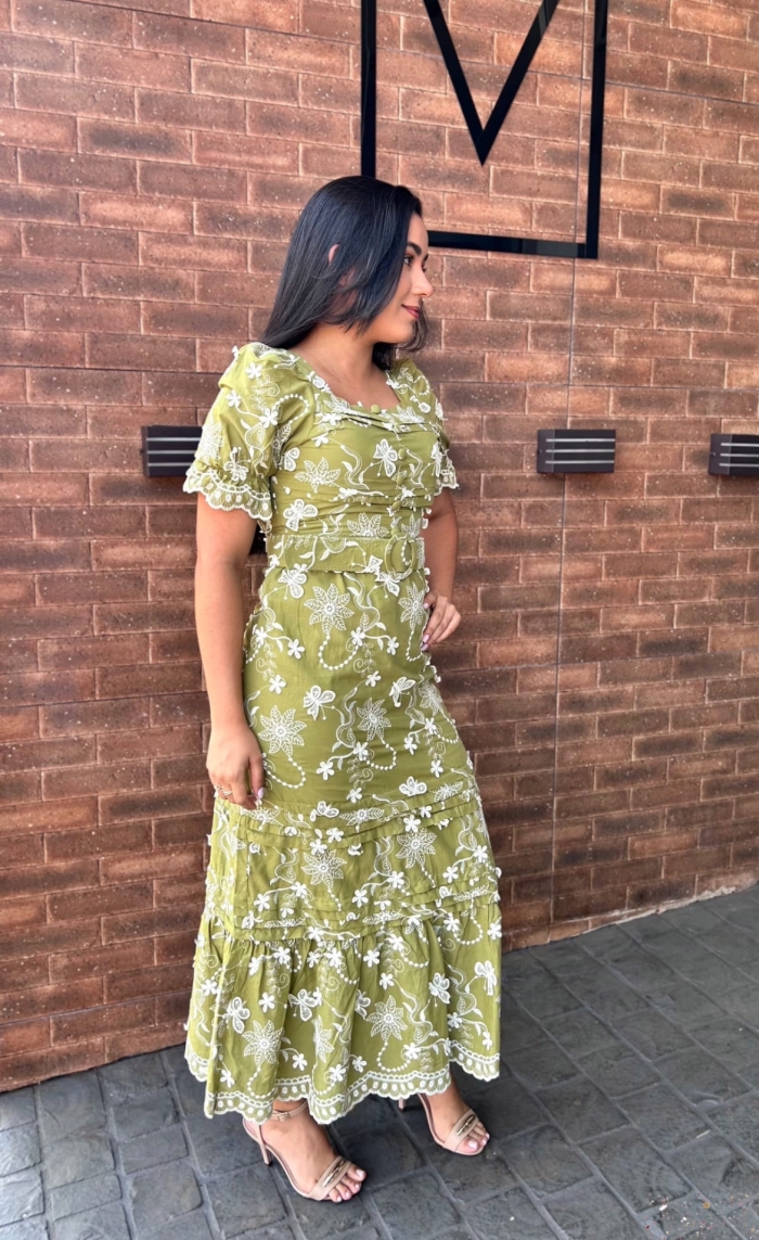 Vestido Bordado com Cinto - Image 2